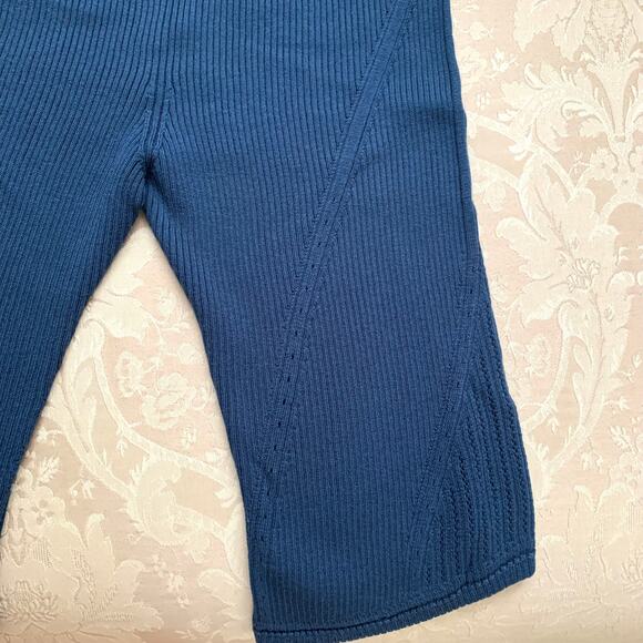Uniqlo x Mame Kurogouchi 3D Knit Ribbed Shorts in Blue - Picture 8 of 14